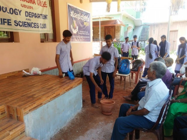 Outreach Program by Zoology Students