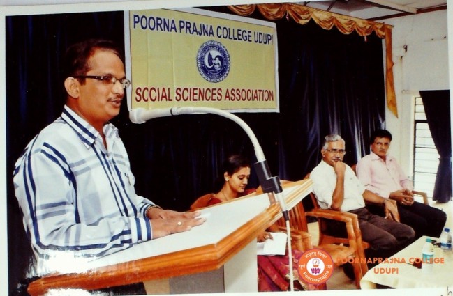 Guest lecture by Prof Prakash Kramadari on Personality Development on Sep 2015